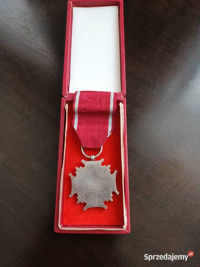 Odznaka PRL z pudełkiem oryginał legitymacja Aleksandrów Łódzki