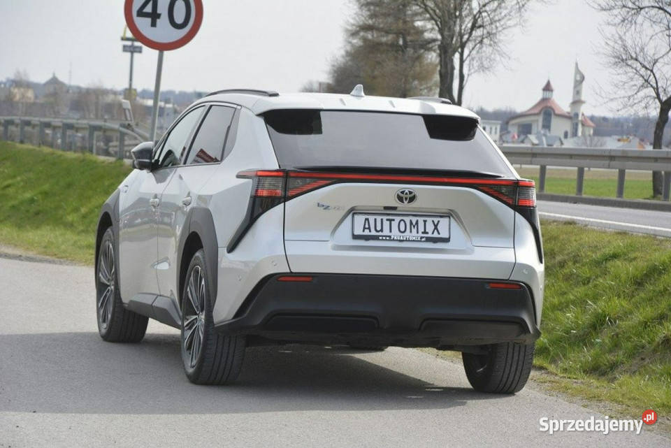 Toyota bZ4X 714 kWh panorama nawigacja full led światła LED Sędziszów Małopolski
