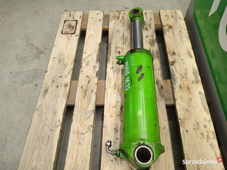 Siłownik poziomowania łyżki Merlo 4025 Roto