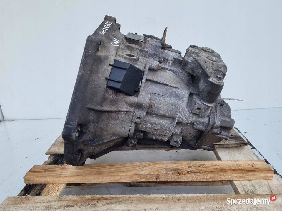 Opel Astra II G 22 DTI SKRZYNIA BIEGÓW 55351000 osobowe Motoryzacja