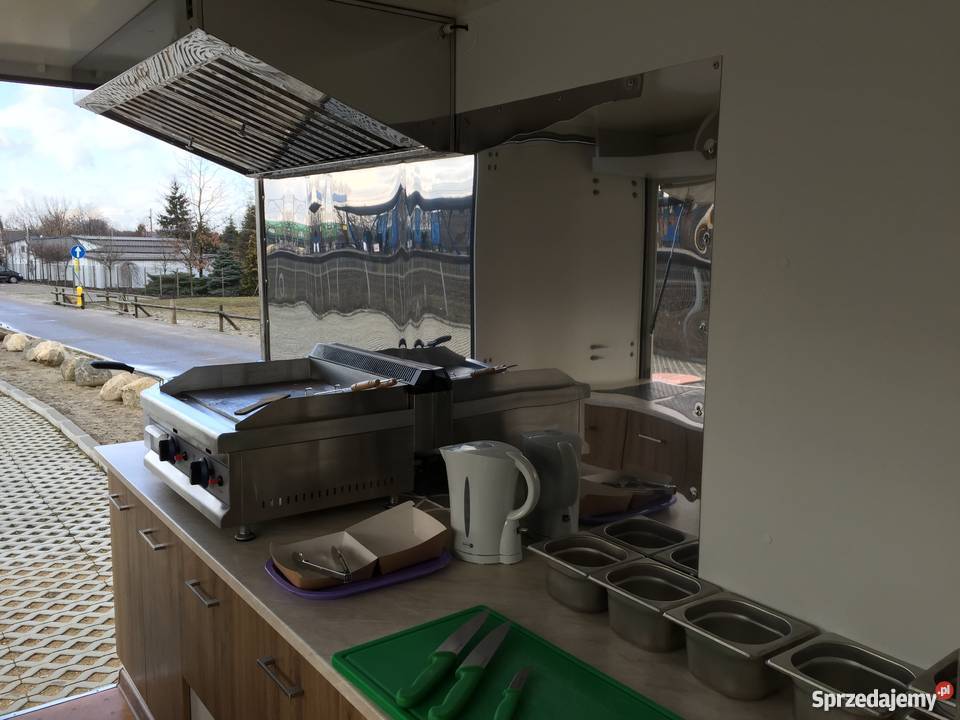 Samochód gastronomiczny Food Truck FoodTruck bus manualna