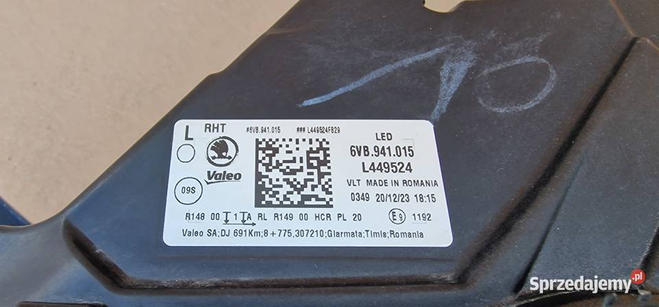 SKODA FABIA IV 4 6VB REFLEKTOR LAMPA FULL LED osobowe Bieleń