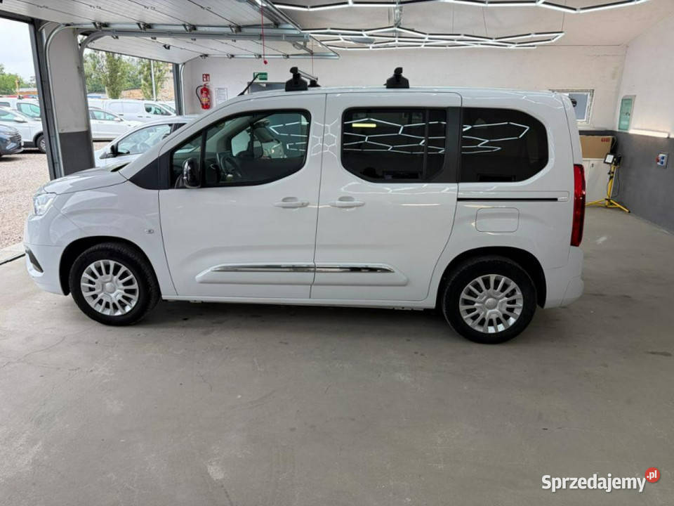 Toyota Proace City Poleasingowe MHC 1199cm3 dolnośląskie Komorniki