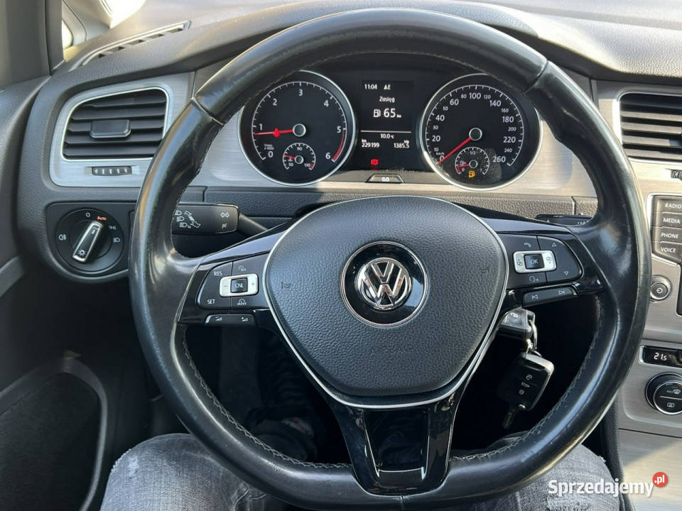 Volkswagen Golf Volkswagen Golf Klimatronic 16 Gostyń