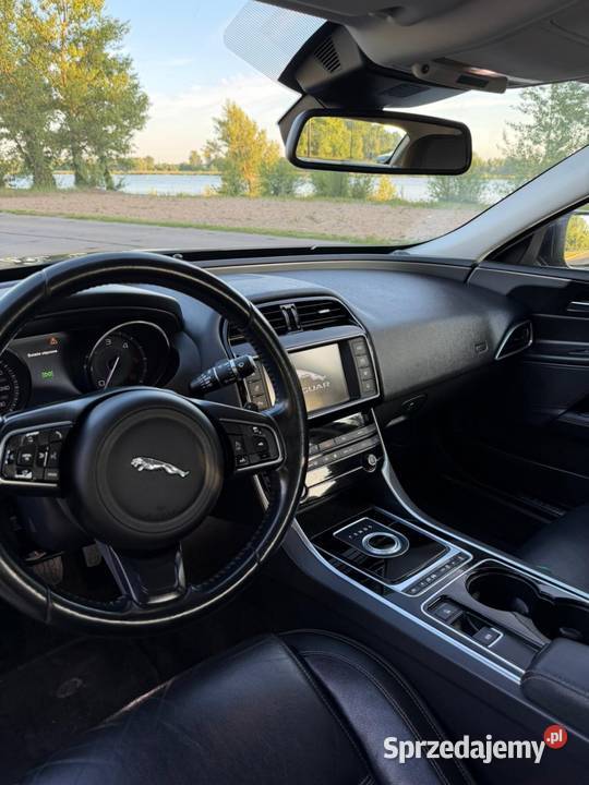 Jaguar XE 1999cm3 XE mazowieckie Płock