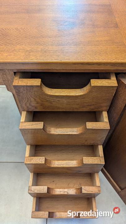 Piękne dębowe nieduże biurko z rozkładanym
