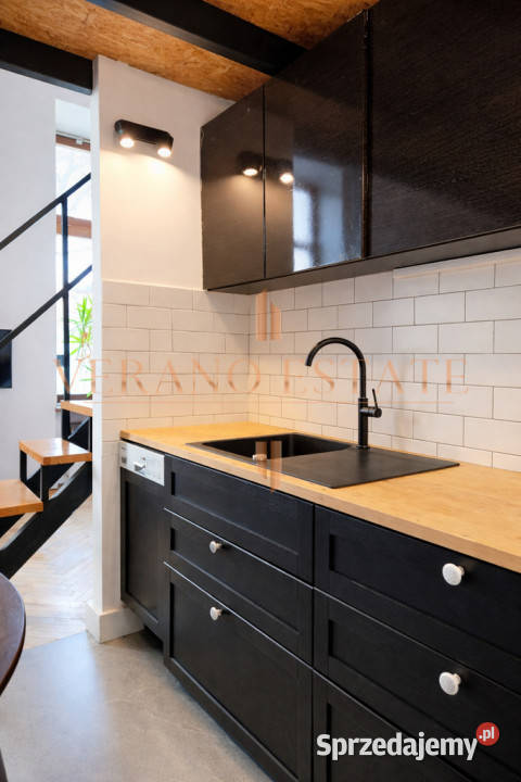 Wysoki 46 m loft w zabytkowej kamienicy Łódź