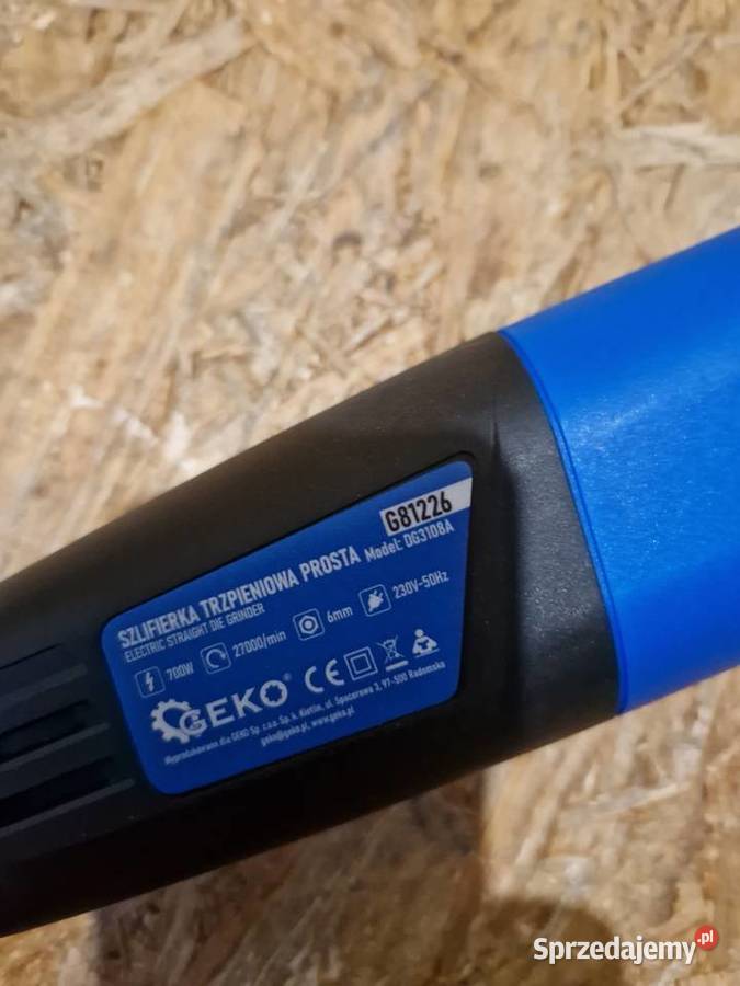 Elektryczna szlifierka kątowa prosta 700 W 6 mm