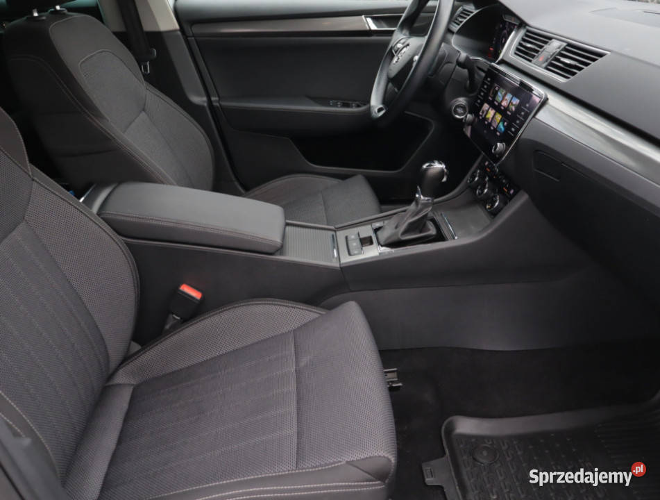 Skoda Superb iV 14 TSI PHEV komputer pokładowy sprzedam