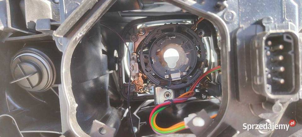 Lampa Przód Bi Xenon Bmw X3 E83 LCI Lift 0310r sprzedam
