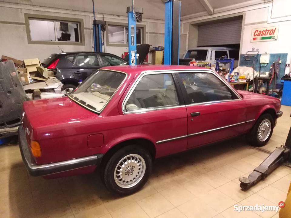 BMW E30 316 SUPER STAN ZAMIANA Rok produkcji 1986 Stalowa Wola