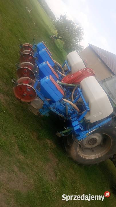Siewnik do kukurydzy Monosem 4 Siewniki i sadzarki Krejwińce sprzedam