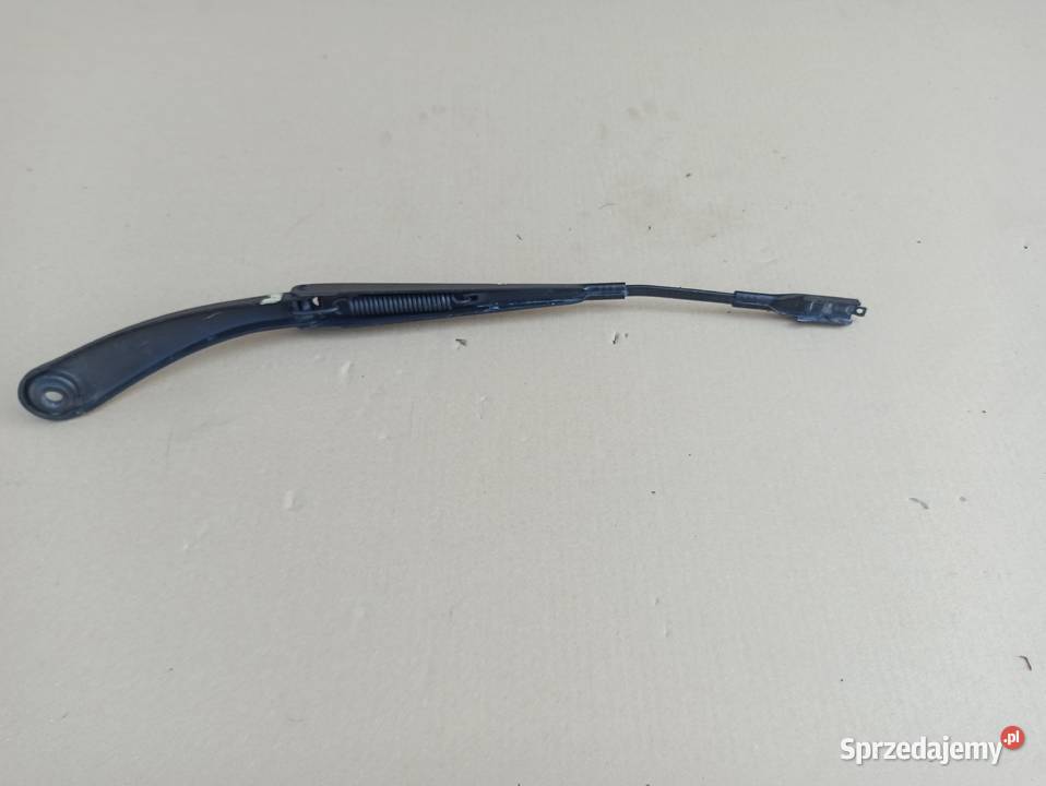 AKLASA W176 CLA W117 RAMIE WYCIERACZKI Trzciel