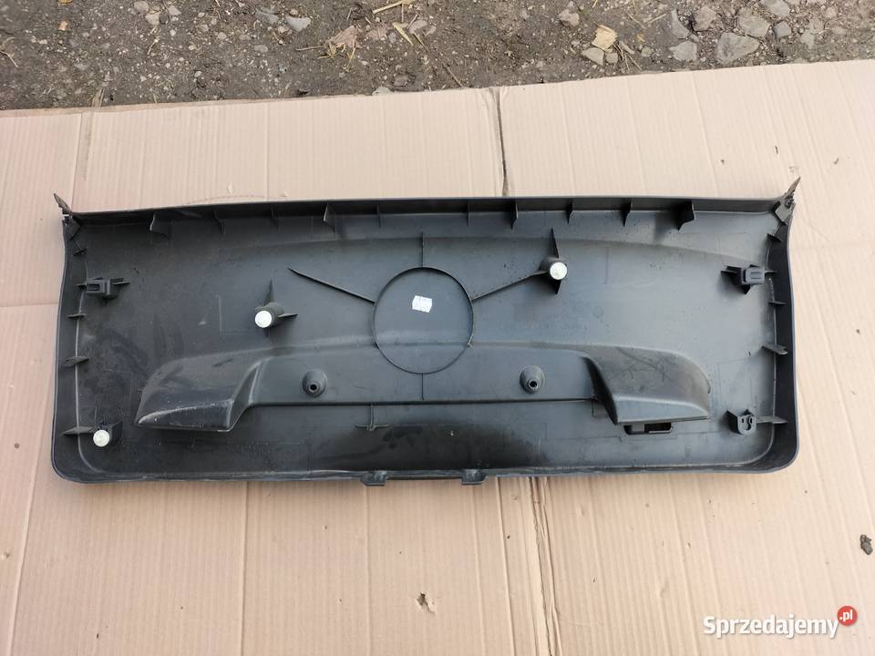 BMW E87 OSŁONA TAPICERKA TYLNEJ KLAPY BAGAŻNIKA Kamień-Kolonia sprzedam
