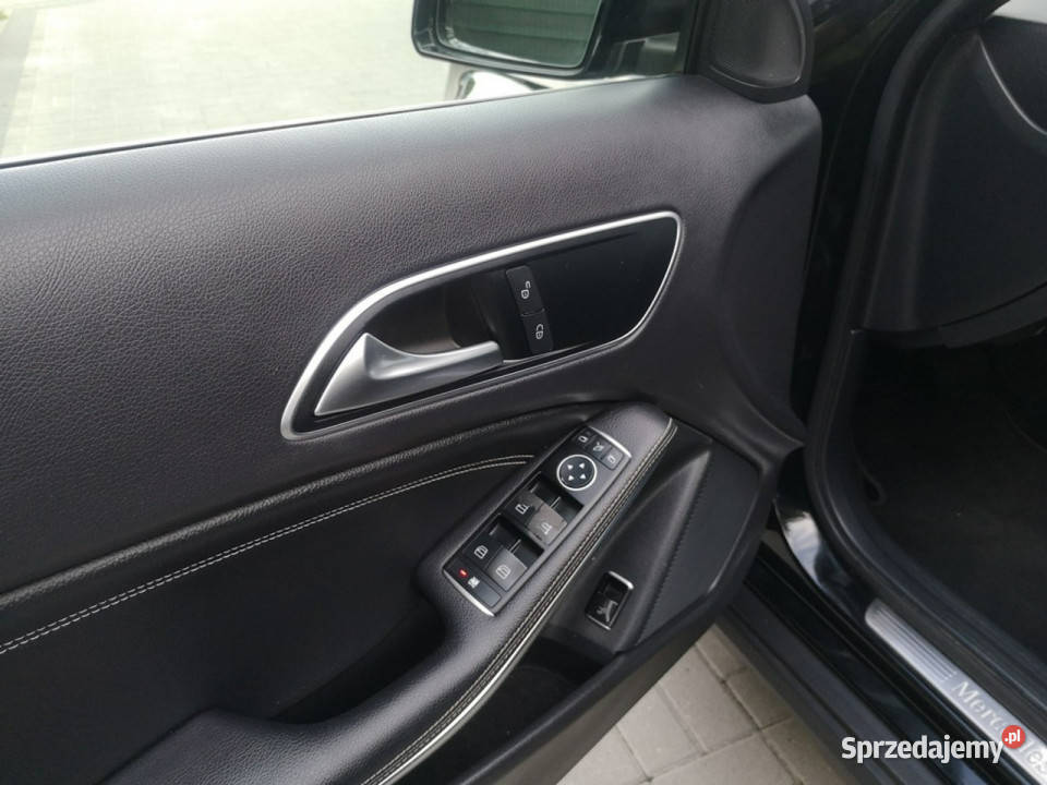 Mercedes GLA 180 16 16v 122 Klima Navi Alu 18 ABS dolnośląskie Strzegom sprzedam