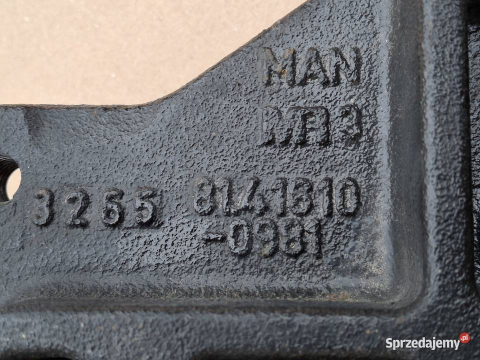 MAN TG3 TGX 3 WSPORNIK UCHWYT ZDERZAKA LEWY Bieleń