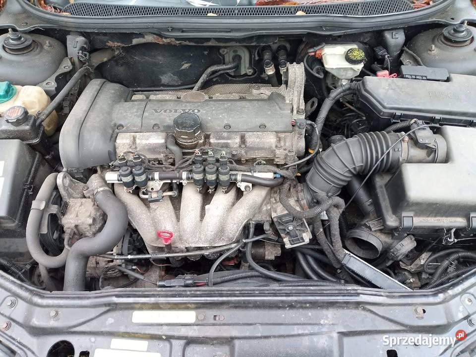SILNIK VOLVO V70 Rok produkcji 2001 mazowieckie Myszyniec