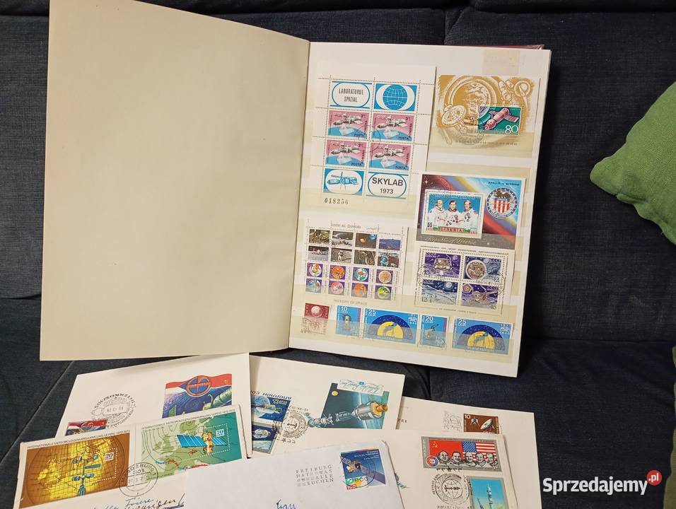 Album klaser ze znaczkami pocztowymi świat temat łódzkie sprzedam