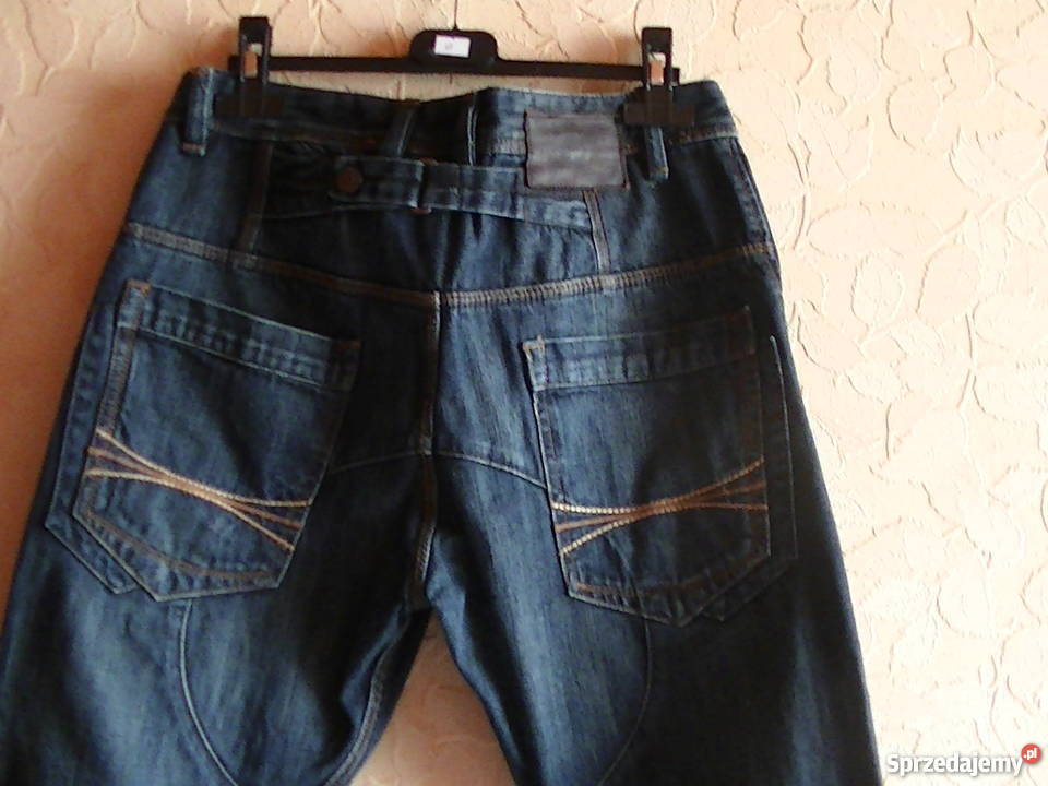 Bershka jeans 40 niebieski Linia