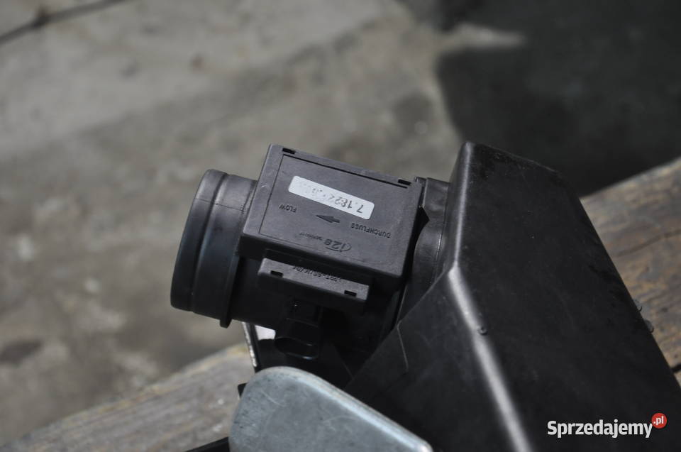 Przepływomierz Audi 80 B4 19 TDI 1z Pierburg osobowe Rzeszów