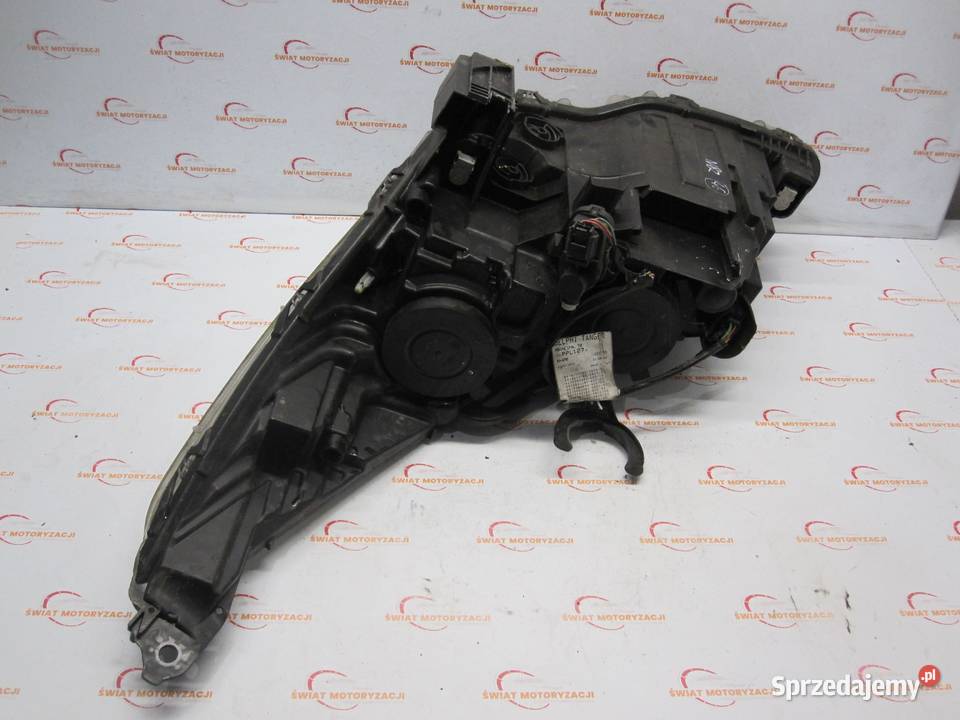 PEUGEOT 3008 I 12r lampa prawy przód 9685472680 osobowe Kielce