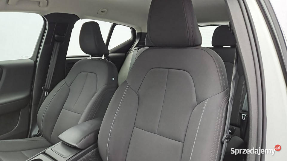 Volvo XC 40 T3 Momentum Pro aut Z Polskiego wielofunkcyjna kierownica