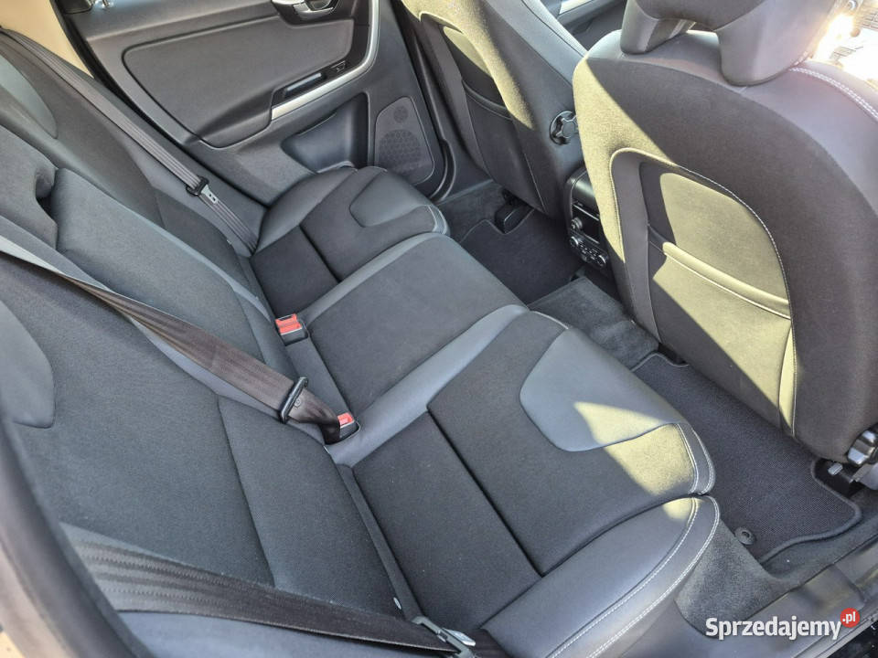 Volvo XC 60 xenon 20 dizel 5 cilindry automat elektrochrom. lusterko wst. Drelów sprzedam