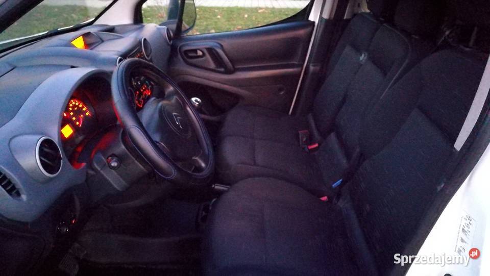 Citroen Berlingo 16 HDI 2013r Klimatyzacja Hak manualna Szczecin