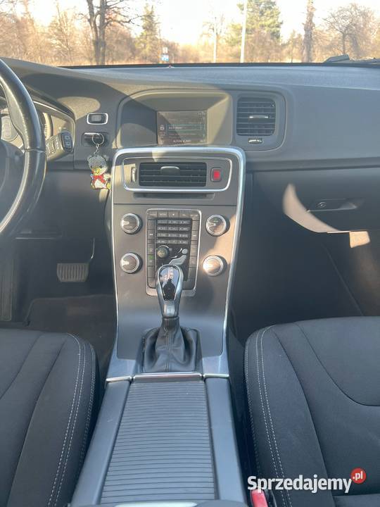 Volvo V60 D2 niski przebieg super stan Volvo Katowice