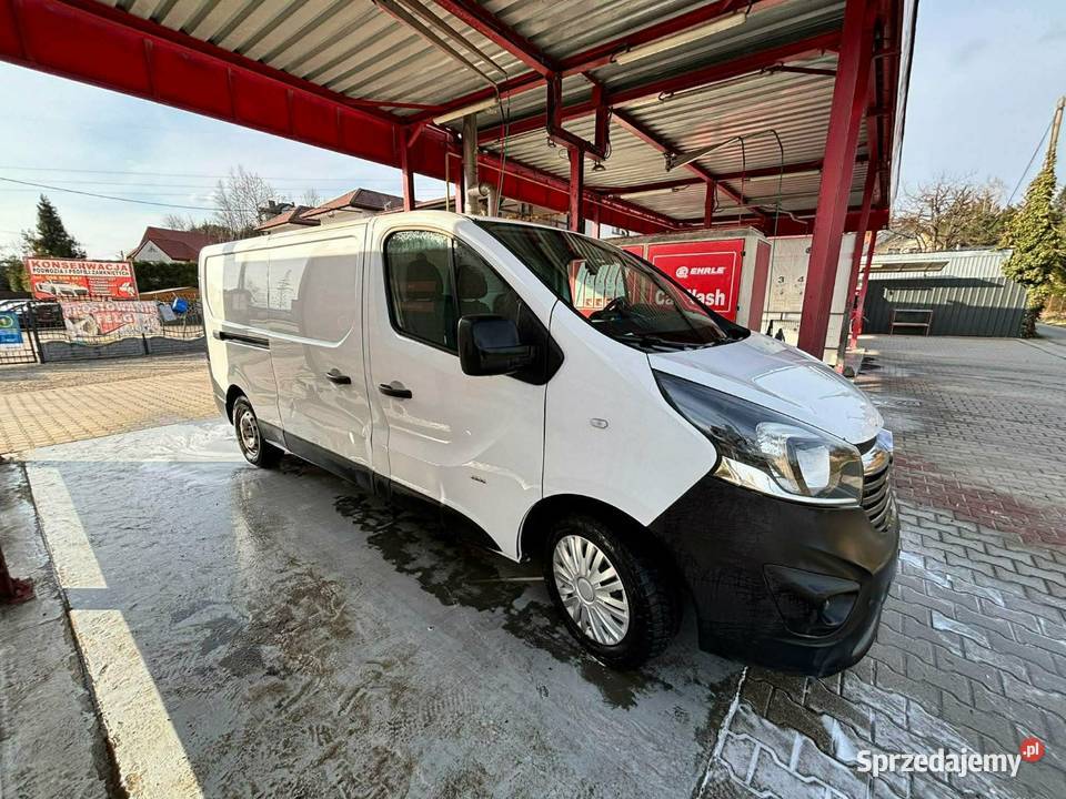 Opel Vivaro long 16 120 2017r chłodnia welurowa tapicerka Dęba