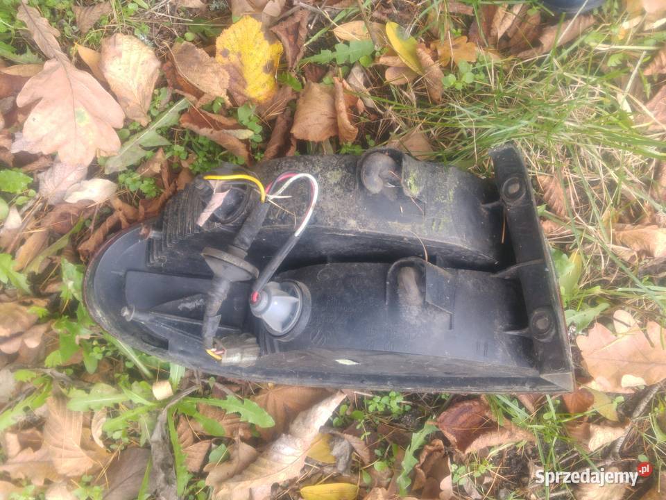 Daewoo Lanos lampa prawa tył Dębno