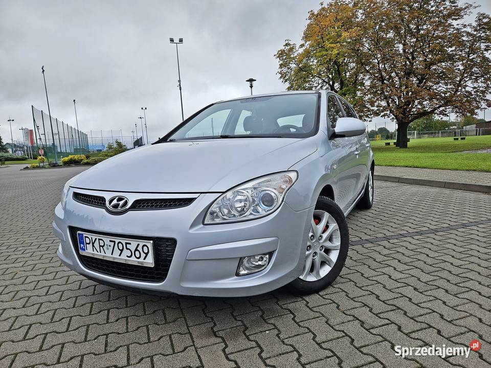 Hyundai i30 16 benzyna klima skóry zadbany sprzedam