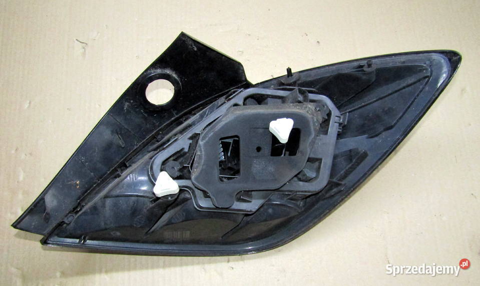 LAMPA TYLNA LEWA OPEL ASTRA III H 342691834 Mysłaków