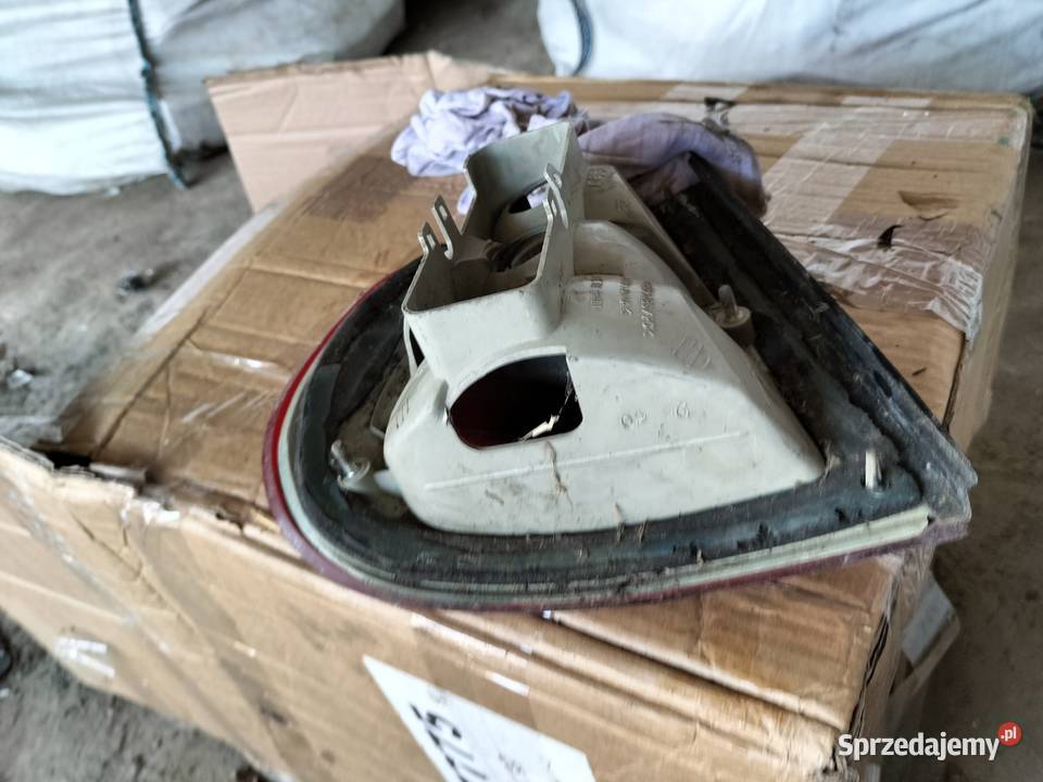 LAMPA TYLNA SEAT CORDOBA PRAWA 6K5945096 Kamień-Kolonia