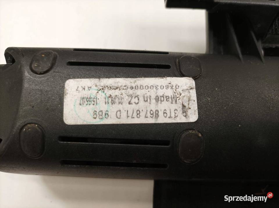 ROLETA BAGAŻNIKA KOMBI 3T9867871D Skoda Superb świętokrzyskie