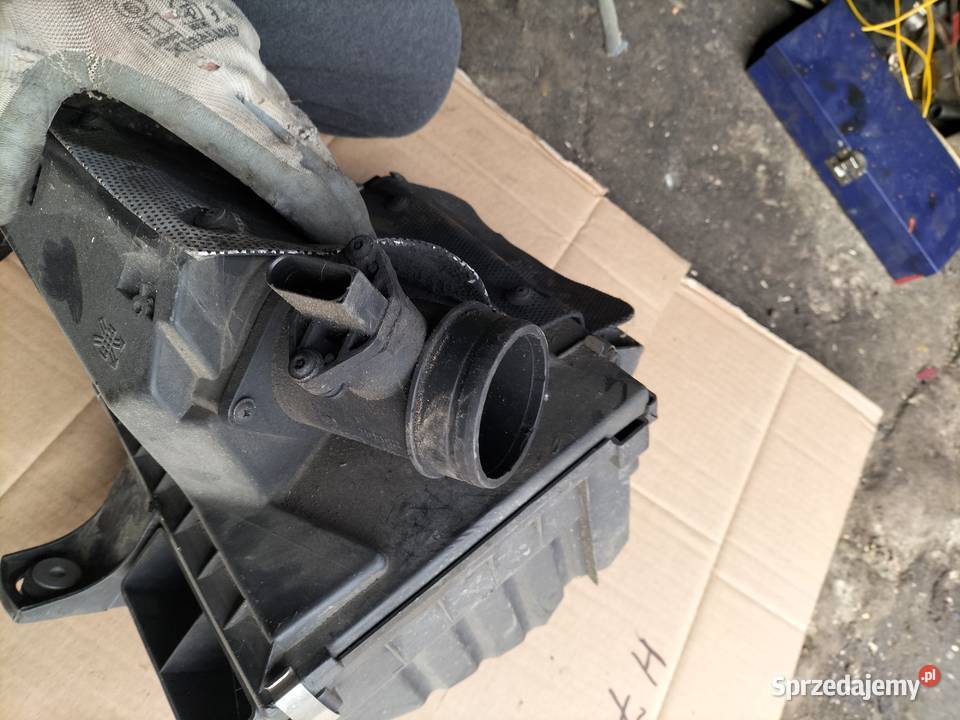 OBUDOWA FILTRA POWIETRZA PASSAT B5 AUDI A4 19 Kamień-Kolonia