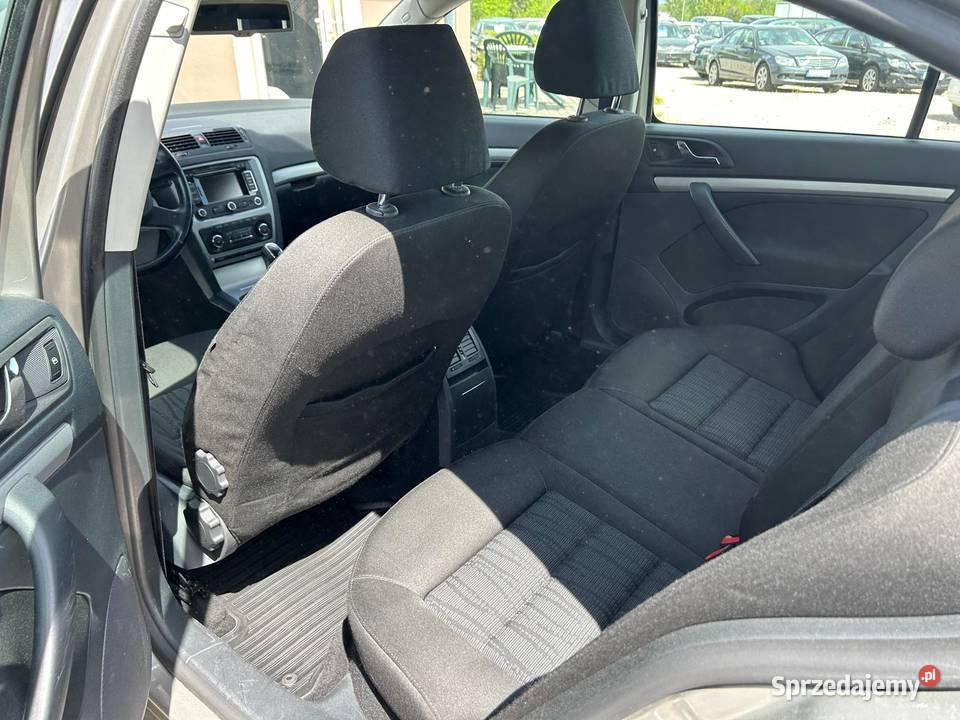 SKODA OCTAVIA gniazdo USB Dolna Grupa