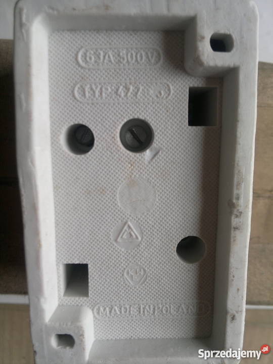 Gniazdo bezpiecznikowe 63A typ 477 Hurtownia