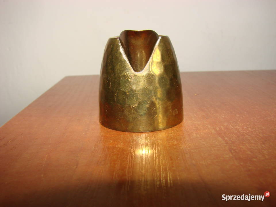 mały mosiężny dzbanuszek Pruszcz Gdański