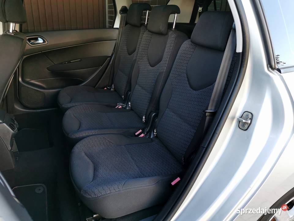 Peugeot 308 SW 7 osób PANORAMA DACHPDCnowe 308