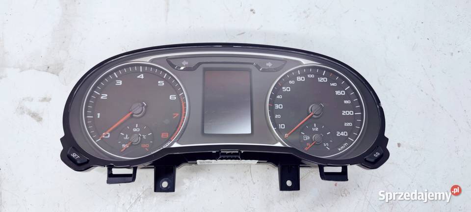 LICZNIK ZEGARY AUDI A1 8X LIFT BENZYNA Przystajń
