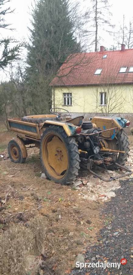 Traktor antyk samoróbka ciągnik do odnowienia na Bielsko-Biała
