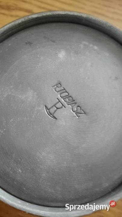 Kielichkubek cynowy 4 twarze Nakło nad Notecią