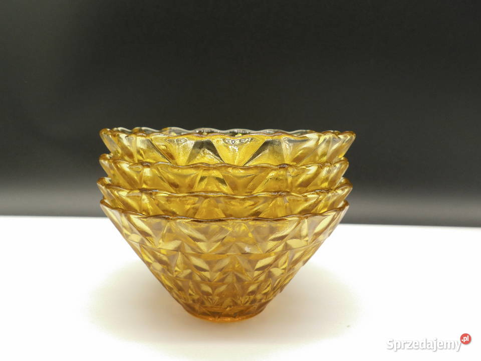 Klasyka PRL Komplet 4 Salaterek Grys Huta Porcelana i szkło