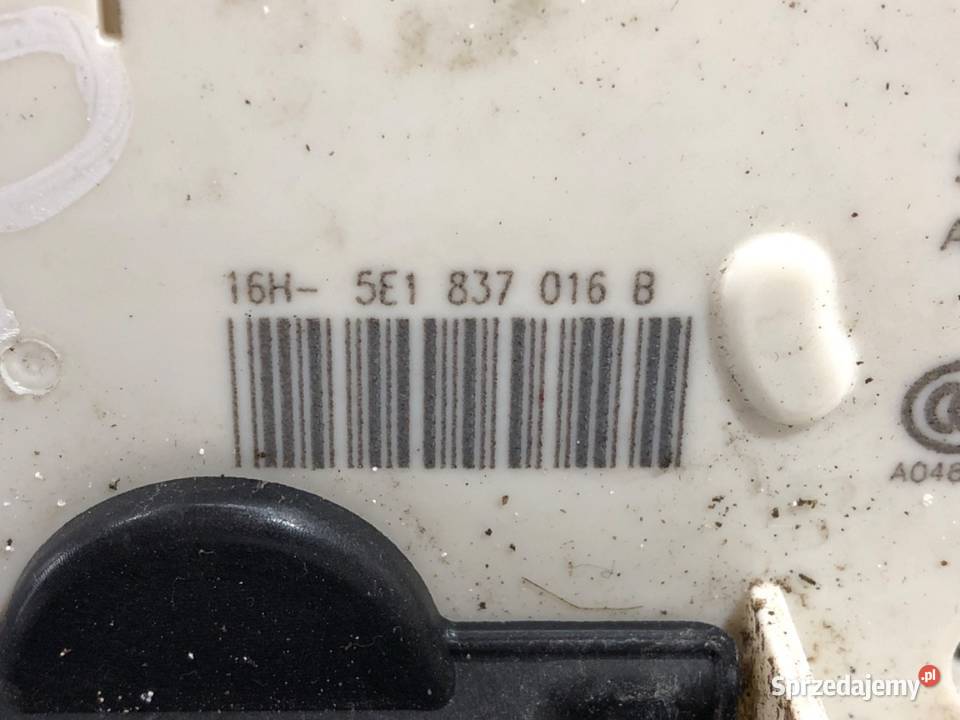 ZAMEK DRZWI PRAWY PRZÓD SKODA OCTAVIA III