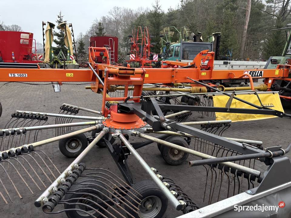Fella ts 1603 zgrabiarka 2 karuzelowa do boku 1 Myszyniec