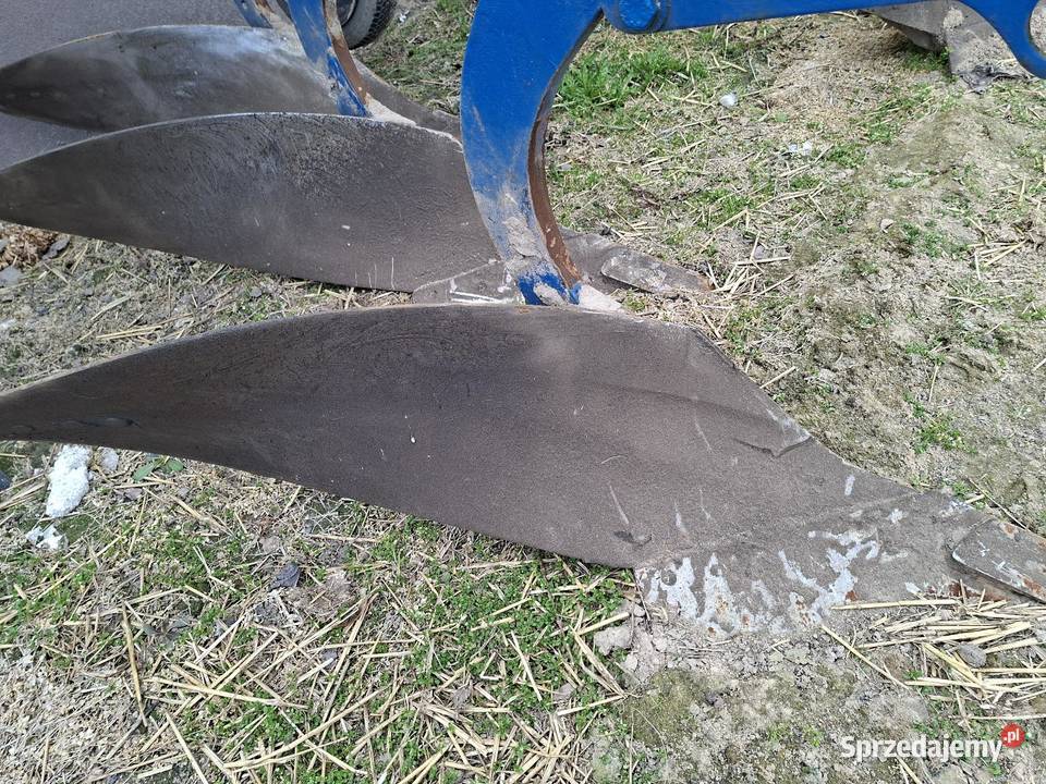 Pług 3 skibowy zagonowy kverneland Pługi Przybranówek