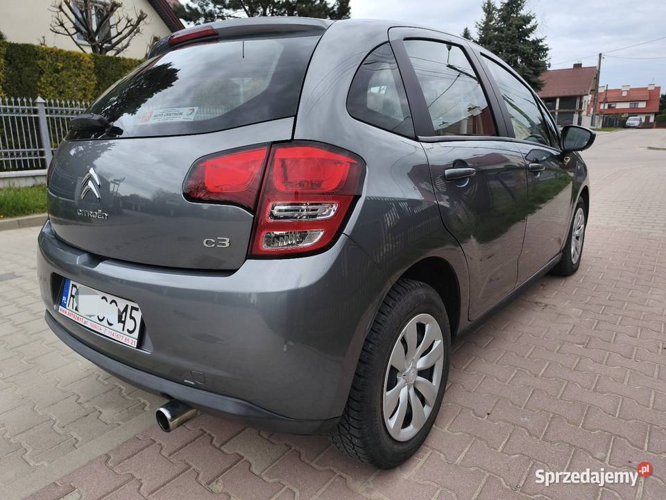 Citroen C3 2011 Benzyna 4 cylindry Świeże OC na welurowa tapicerka Dębica