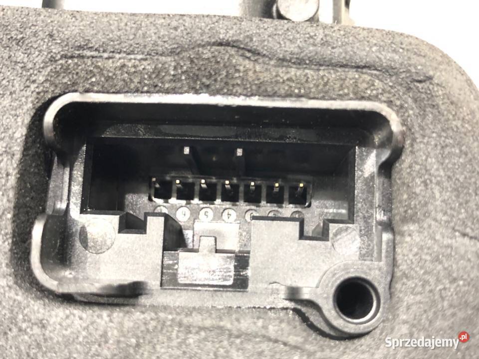 ZAMEK DRZWI LEWY TYŁ VW TROC Crossover podkarpackie