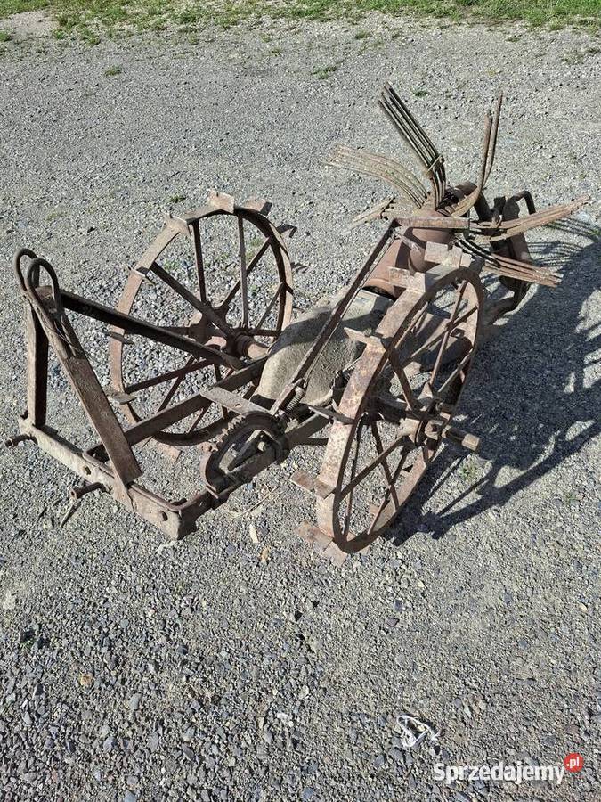 Kopaczka do ziemniaków nieuszkodzony Nowa Słupia